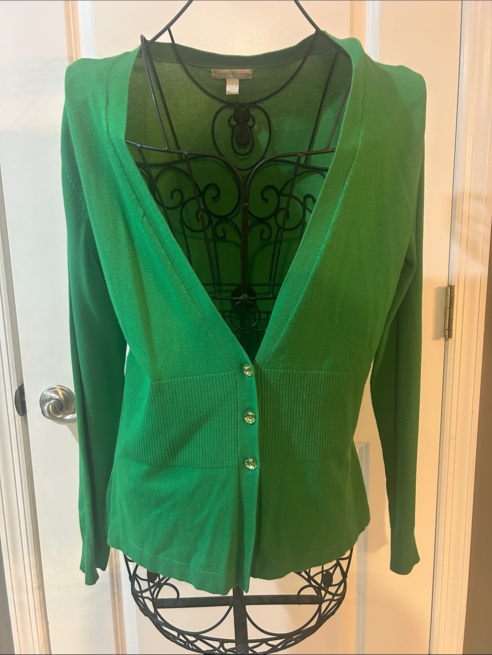 New York & Company Vibrant Green Button-Front Cardigan